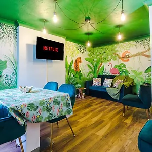 The Jungle Hut Chester