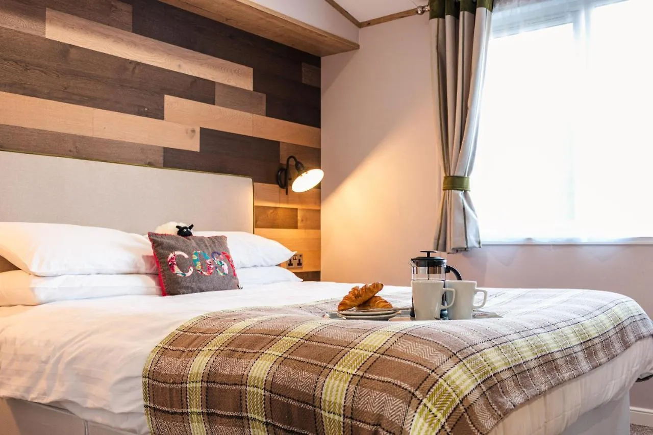 The White Rose Lodge With Hot Tub York 0*,  United Kingdom