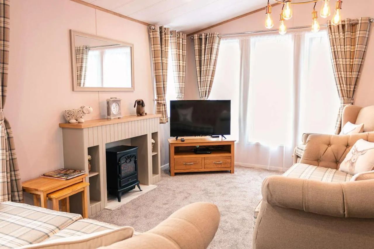 The White Rose Lodge With Hot Tub York United Kingdom
